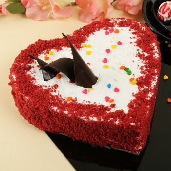 Velvety Heart Cake